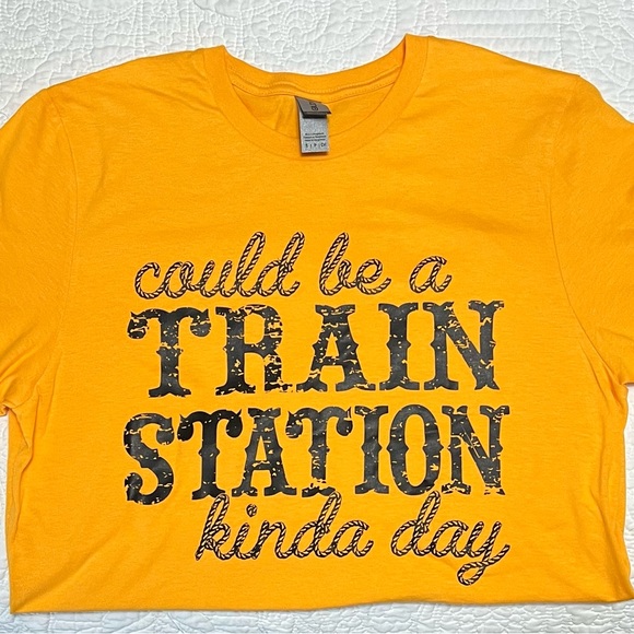 ⛰️ YELLOWSTONE FANS Purchased from a boutique grab bag deal - Picture 1 of 2